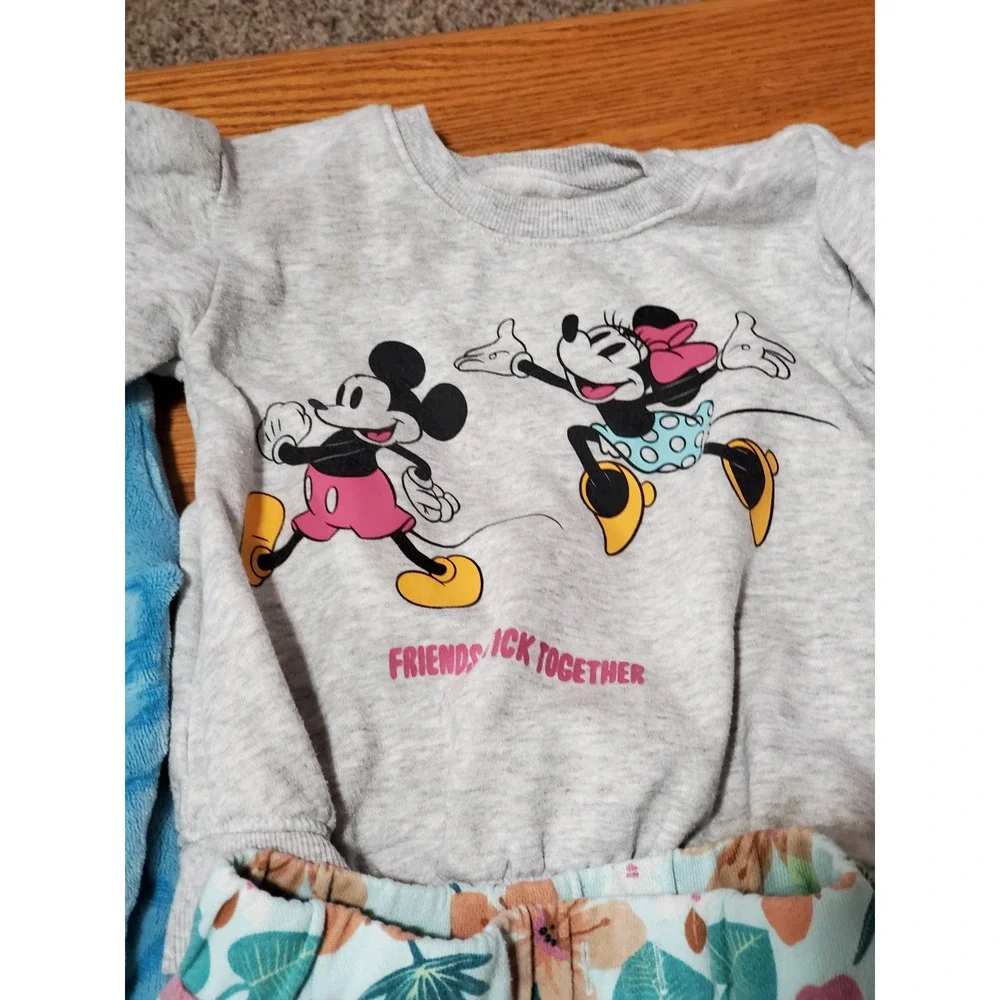 Girls 4T Clothing Bundle Disney Minnie Stitch Cat & Jack Old Navy Clothing Set